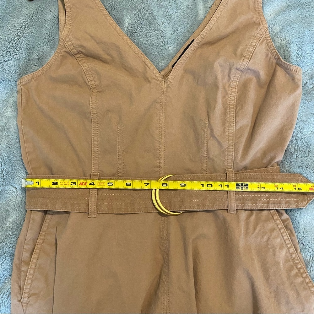 Canvas V-Neck Dress | Banana Republic. Size 8 - Picture 6 of 7